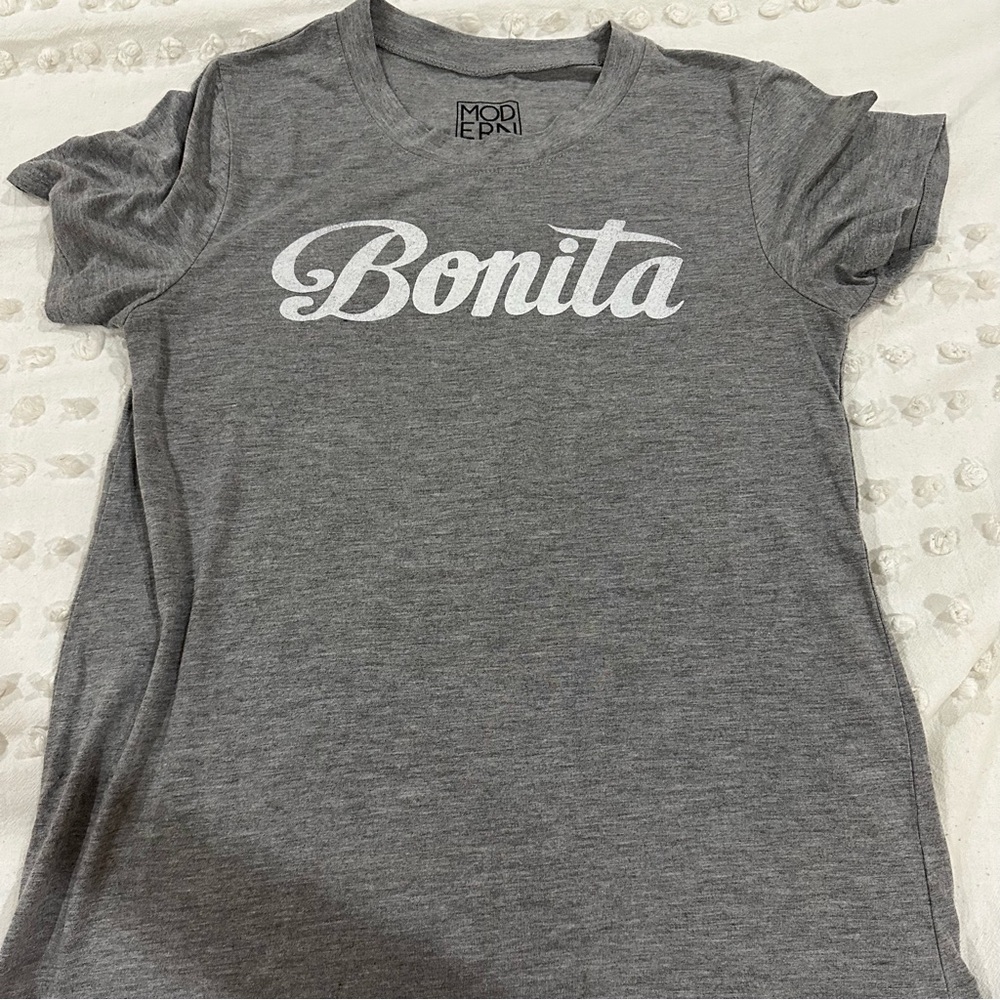 Modern Lux Graphic T shirt